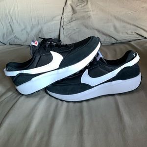 New Nike waffle debut